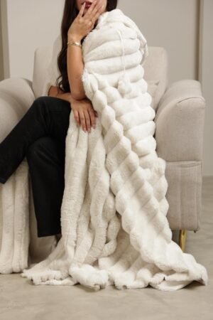 Snow Pearl Coat - Winter Royal Farwa in Snow Pearl